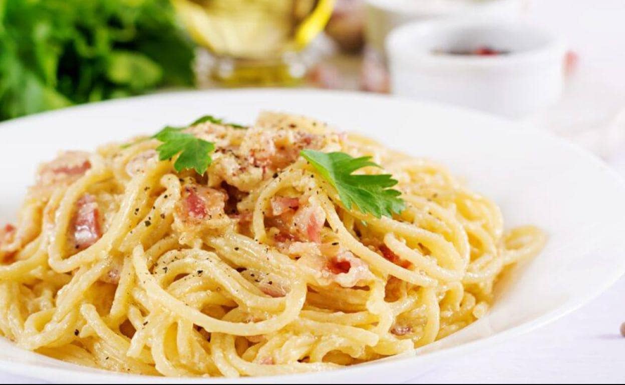 La Receta De Espaguetis A La Carbonara Que Preparan Los Italianos El